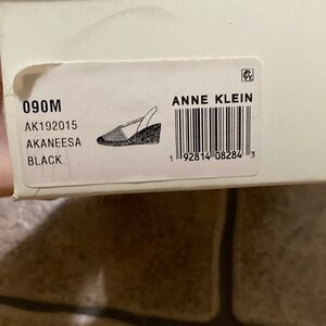 New, never worn Anne Klein